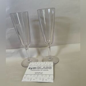 Sym Glass Champagne Glasses (2)